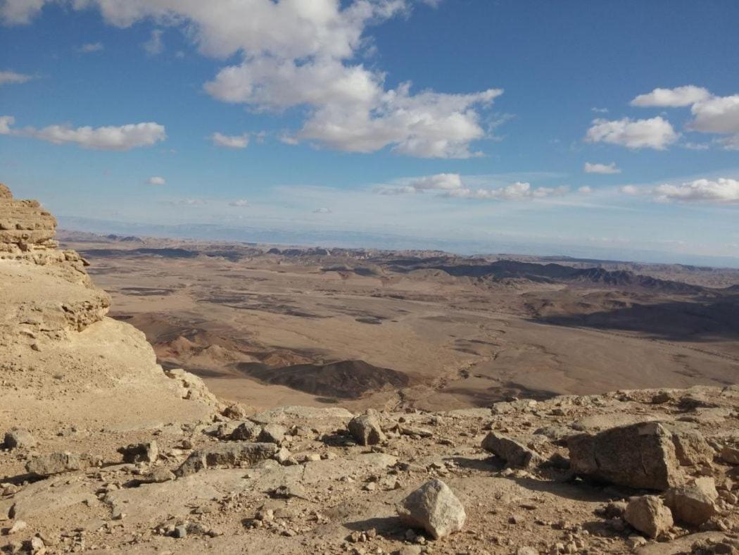 יסמינא- נוף למכתש רמון Lejlighed Mitzpe Ramon Eksteriør billede